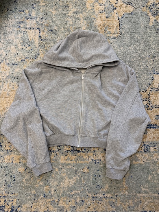 ALO Yoga Tops - ALO Yoga Gray Cropped Full-Zip Hoodie size large